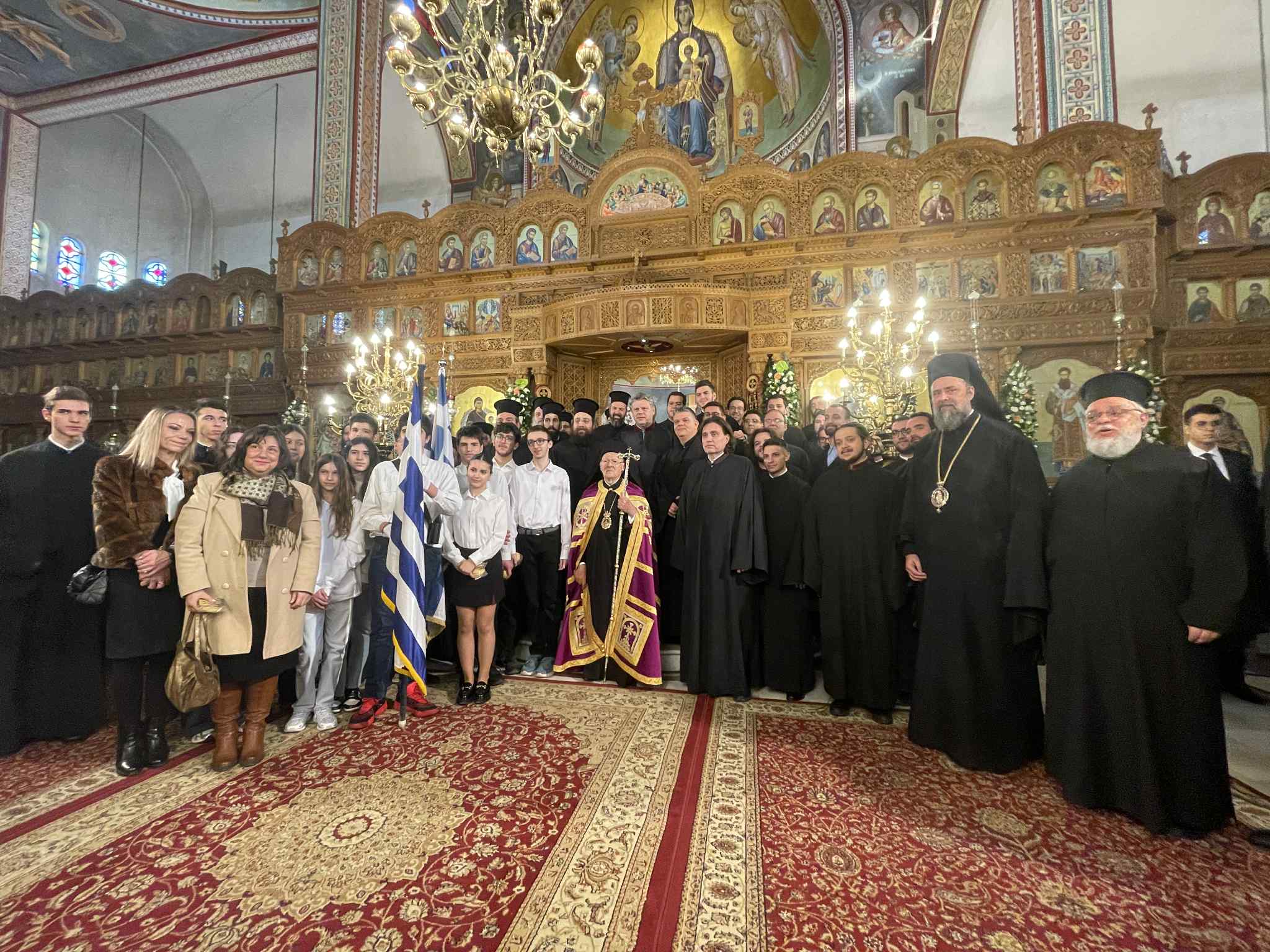 Πατριαρχική Χοροστασία στον Ιερό Ναό Τριών Ιεραρχών Θεσσαλονίκης- Δείτε ξανά την  ΜΕΤΑΔΟΣΗ της  4Ε