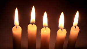 Οι Έλληνες πενθούν για το θάνατο των πέντε εργαζομένων στα Τρίκαλα