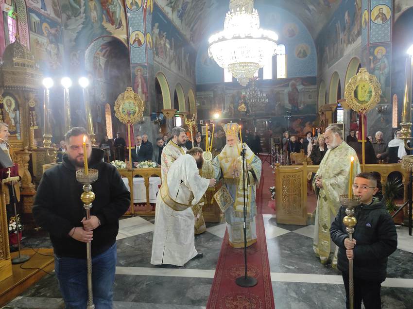 Θεία Λεοτυργία από τον Μητροπολίτη Κορίνθου Παύλο στο Σοφικό