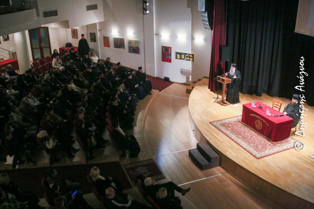 Πρωτ. Γεώργιος Σχοινάς: «Η σημασία της πατρότητος στην εποχή μας»