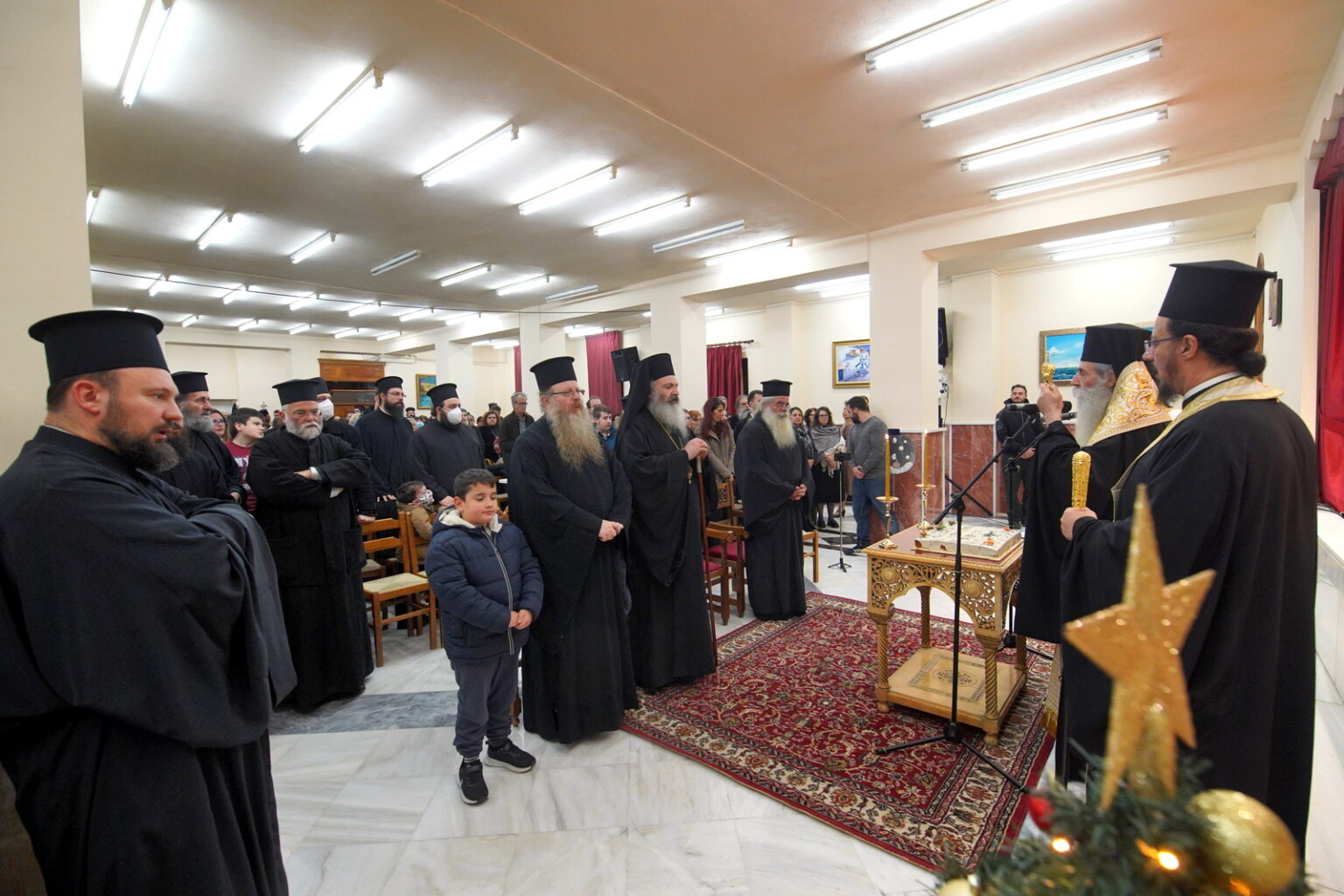 Τη Βασιλόπιτα του Γραφείου Νεότητος  ευλόγησε ο Μητροπολίτης Πειραιώς