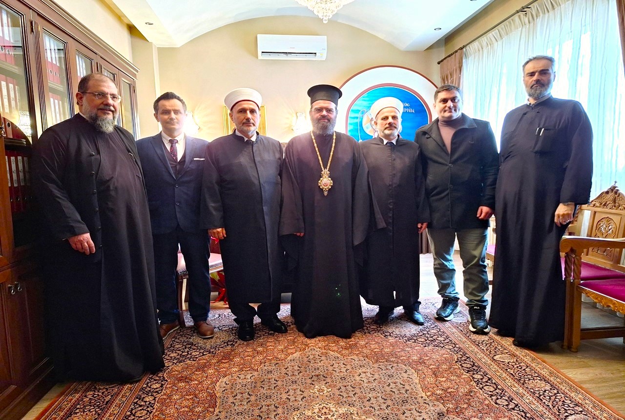 Επίσκεψη Μουφτήδων στον Μητροπολίτη Μαρωνείας