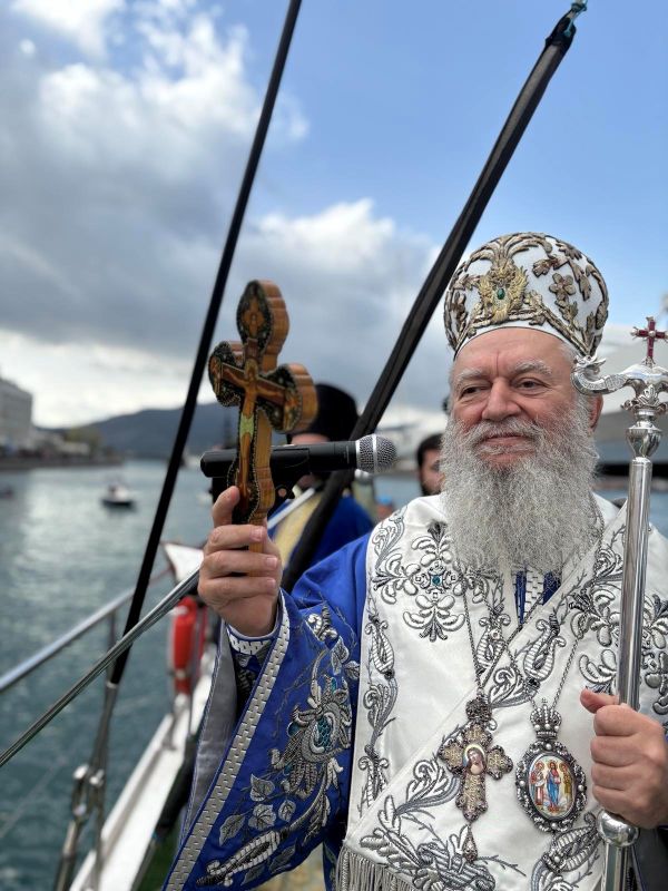 Ολόφωτα Θεοφάνεια στη Χαλκίδα