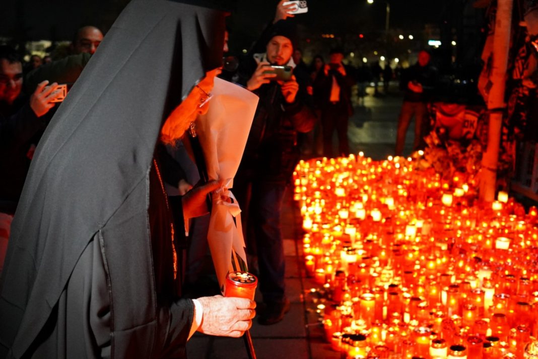 Ο Οικουμενικός Πατριάρχης στο Γήπεδο του ΠΑΟΚ για τους νέους που βρήκαν τραγικό θάνατο στη Ρουμανία