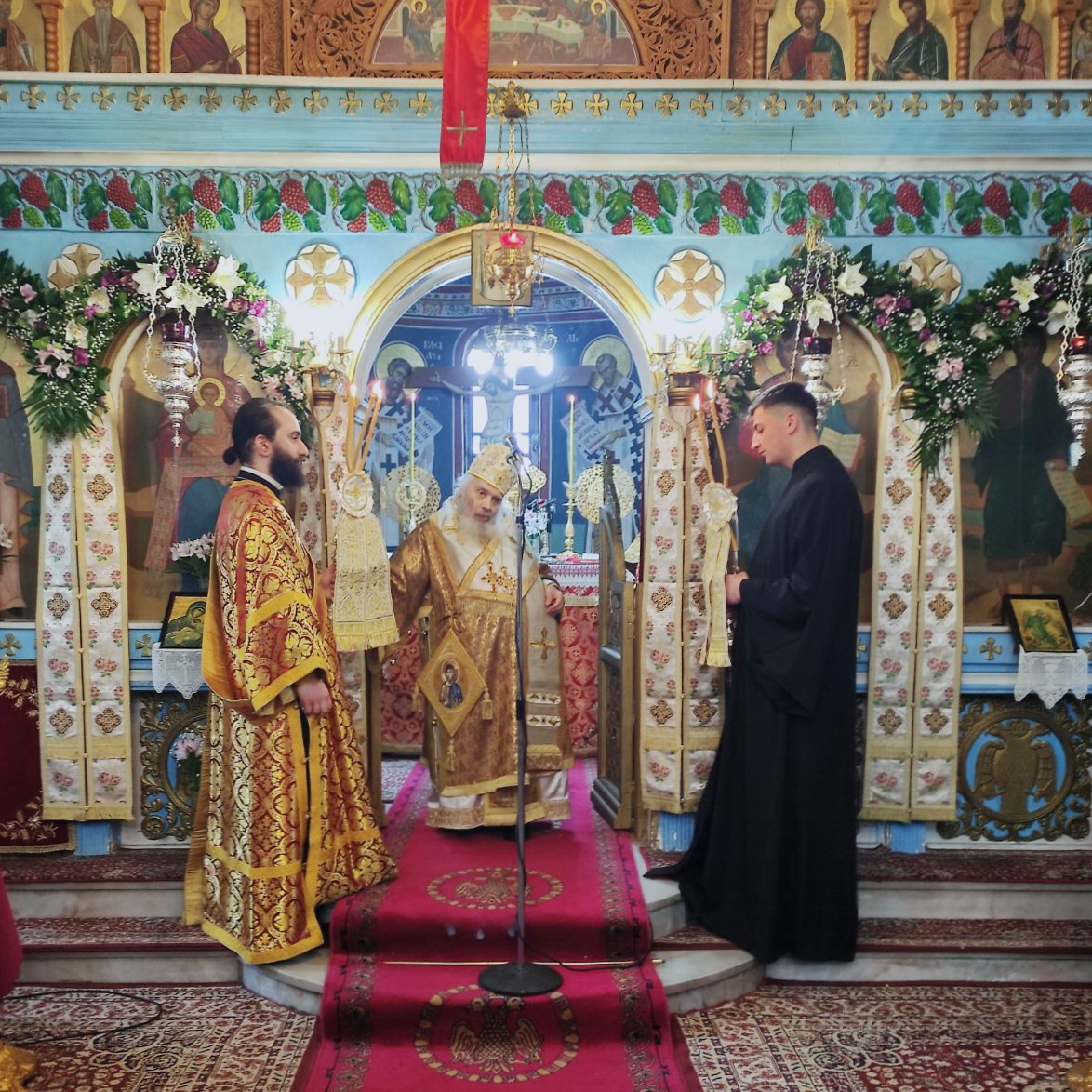 Αρχιερατική Θεία Λειτουργία και Χειροθεσία στον Άγιο Χαράλαμπο Δάφνης Πέλλας