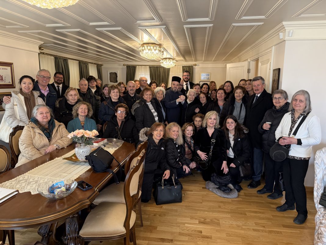 Όμιλος προσκυνητών από τη Νέα Υόρκη στη γενέτειρα του Αγίου Νεκταρίου