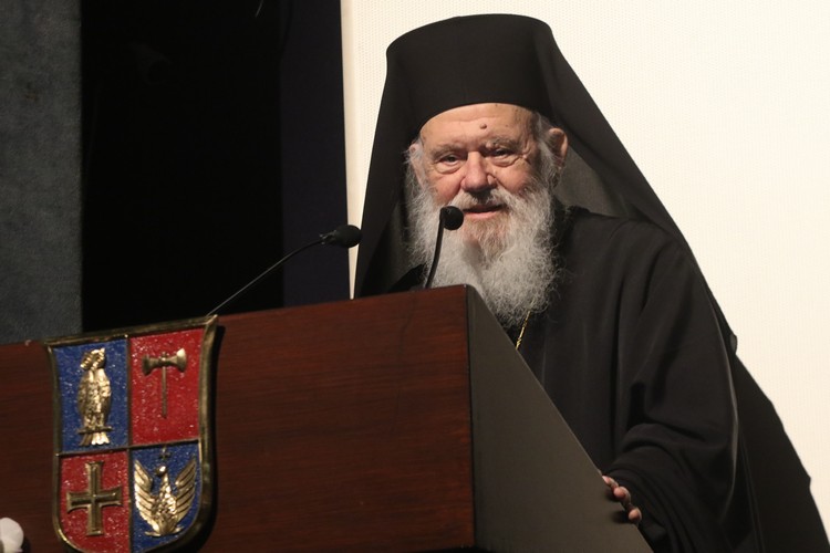 Αρχιεπίσκοπος Ιερώνυμος :  “Έχει σημασία σε σκοτεινούς καιρούς οι νέοι να κινούνται με άξονα τις αρχές και τις αξίες του ανθρωπισμού”