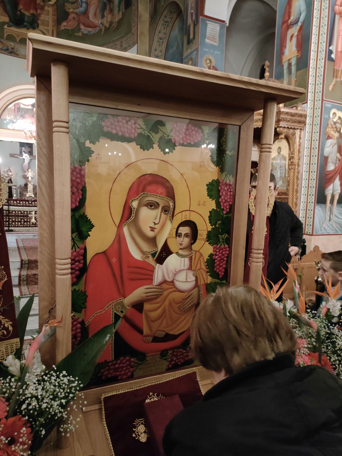 Συγκίνηση κατά την Υποδοχή αντιγράφου της  Ιεράς Εικόνος της Παναγίας Ιεροσολυμιτίσσης στη Νέα Κρήνη Θεσσαλονίκης