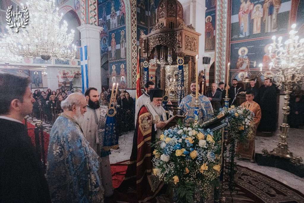 Ο Μητροπολίτης Νεαπόλεως  στον Ακάθιστο Ύμνο στον Ιερό Μητροπολιτικό Ναό Αγίου Γεωργίου Νεαπόλεως