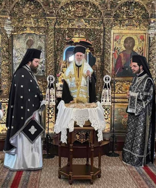 Ο Μητροπολίτης Σύρου ευχήθηκε στον άγοντα τα ονοματήριά του Ηγούμενο της Ιεράς Μονής Παναγίας Τουρλιανής Μυκόνου