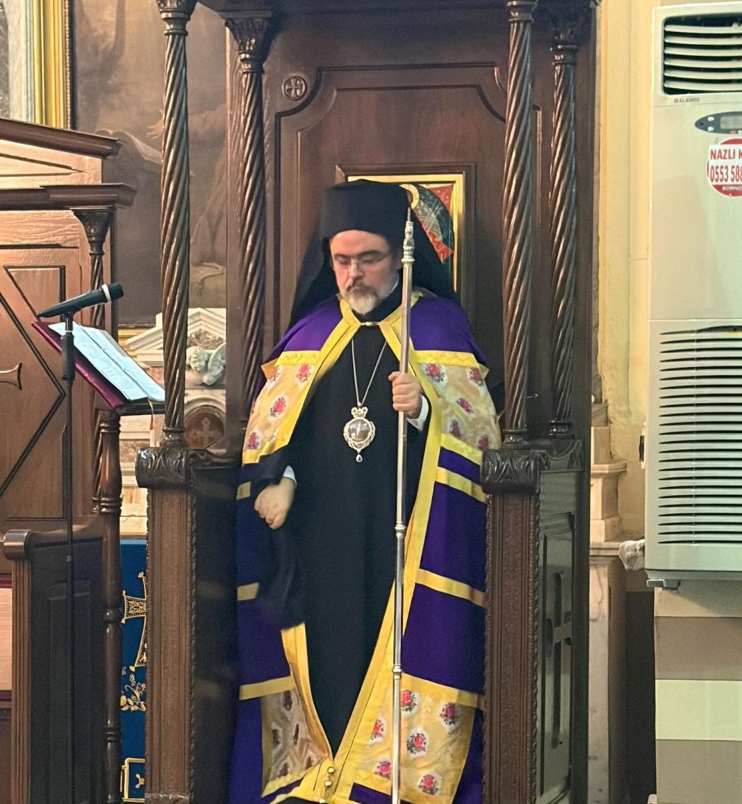 Πρόγραμμα Ακολουθιών Μ. Εβδομάδος και Πάσχα στην Μητρόπολη Σμύρνης