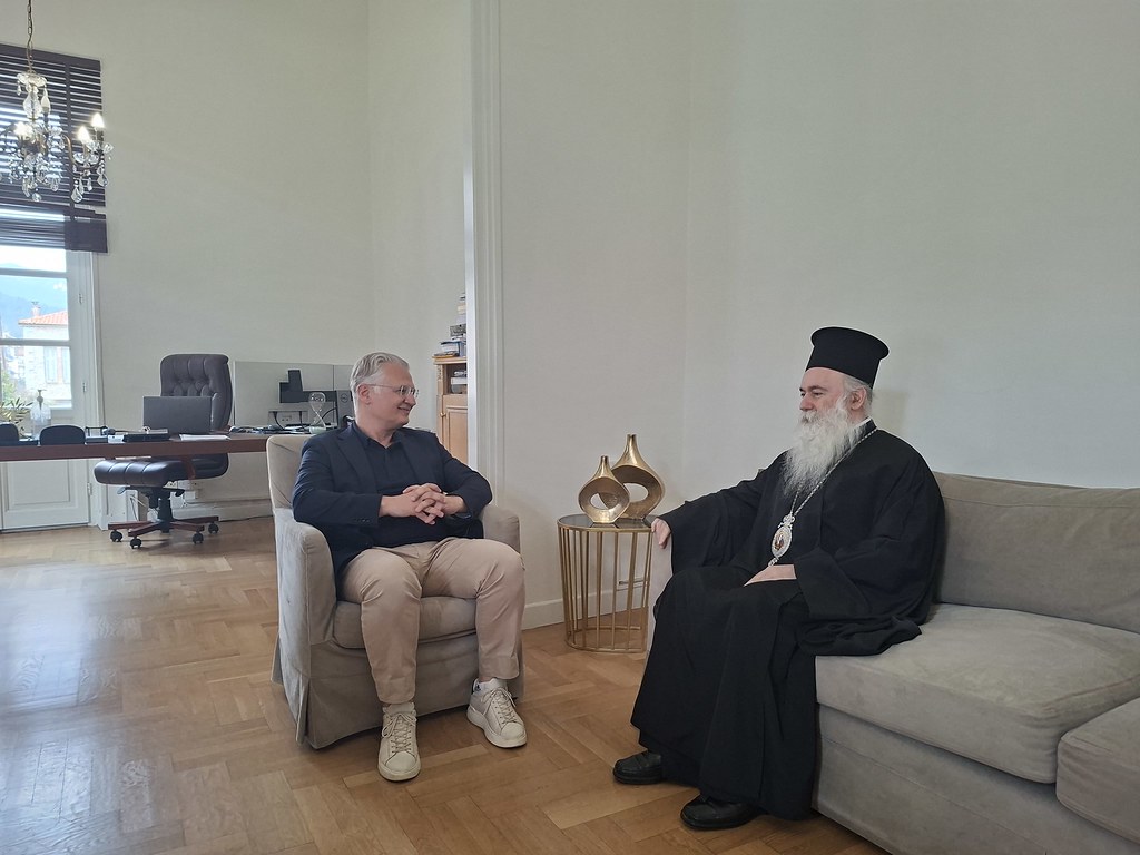 Εθιμοτυπική Επίσκεψη του  Μητροπολίτου Κορίνθου στον Περιφερειάρχη Πελοποννήσου