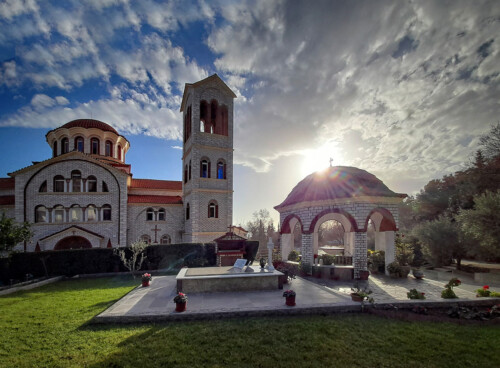 ΑΠΕΥΘΕΙΑΣ στην 4Ε η Θεία Λειτουργία των Προηγιασμένων Τιμίων Δώρων την Τετάρτη 1/4 από τον Ι.Ν. της Αγίας Λυδίας στην Ασπροβάλτα