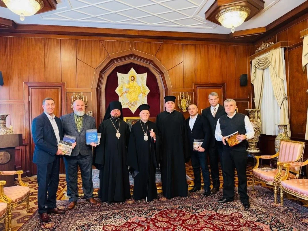 Αντιπροσωπεία της Εκκλησίας της Ουκρανίας ευχήθηκε στον Οικουμενικό Πατριάρχη
