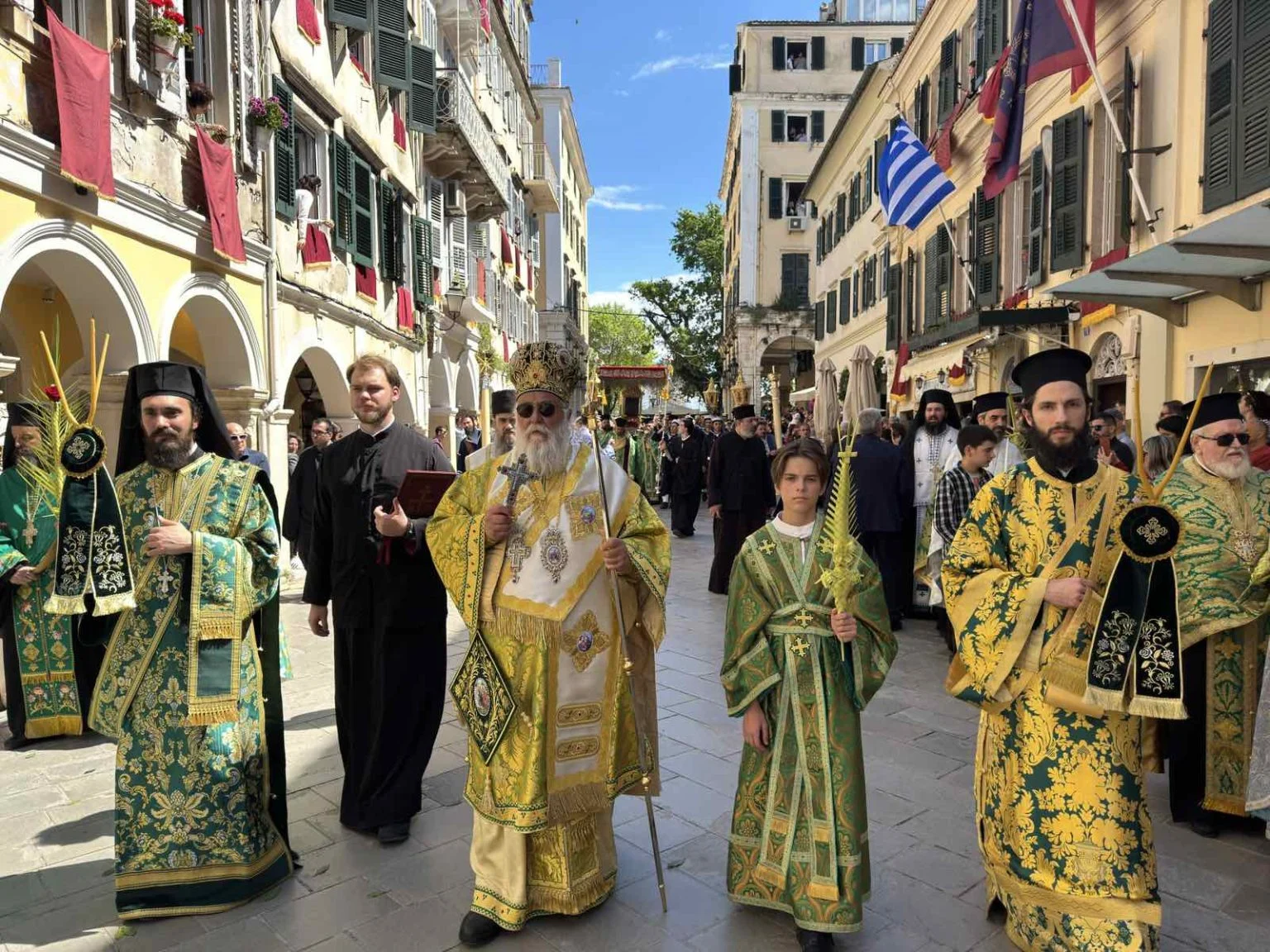 Κέρκυρα: Λιτανεία του ιερού σκηνώματος του Αγίου Σπυρίδωνος την Κυριακή των Βαΐων