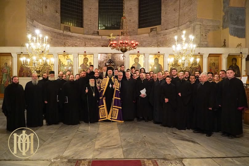 Η Ακολουθία της Παννυχίδος στην Ιερά Μητρόπολη Θεσσαλονίκης- Δείτε εδώ ξανά τη ΜΕΤΑΔΟΣΗ της 4Ε