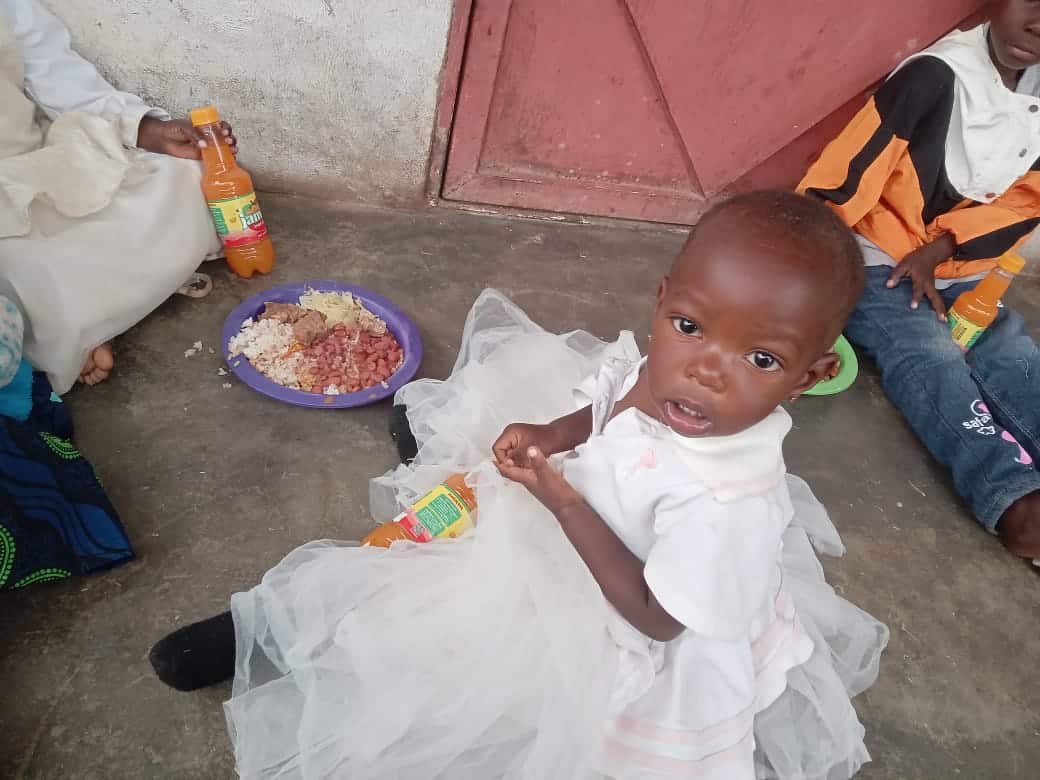 Γεύματα αγάπης την Κυριακή του Πάσχα στην κεντρική Τανζανία