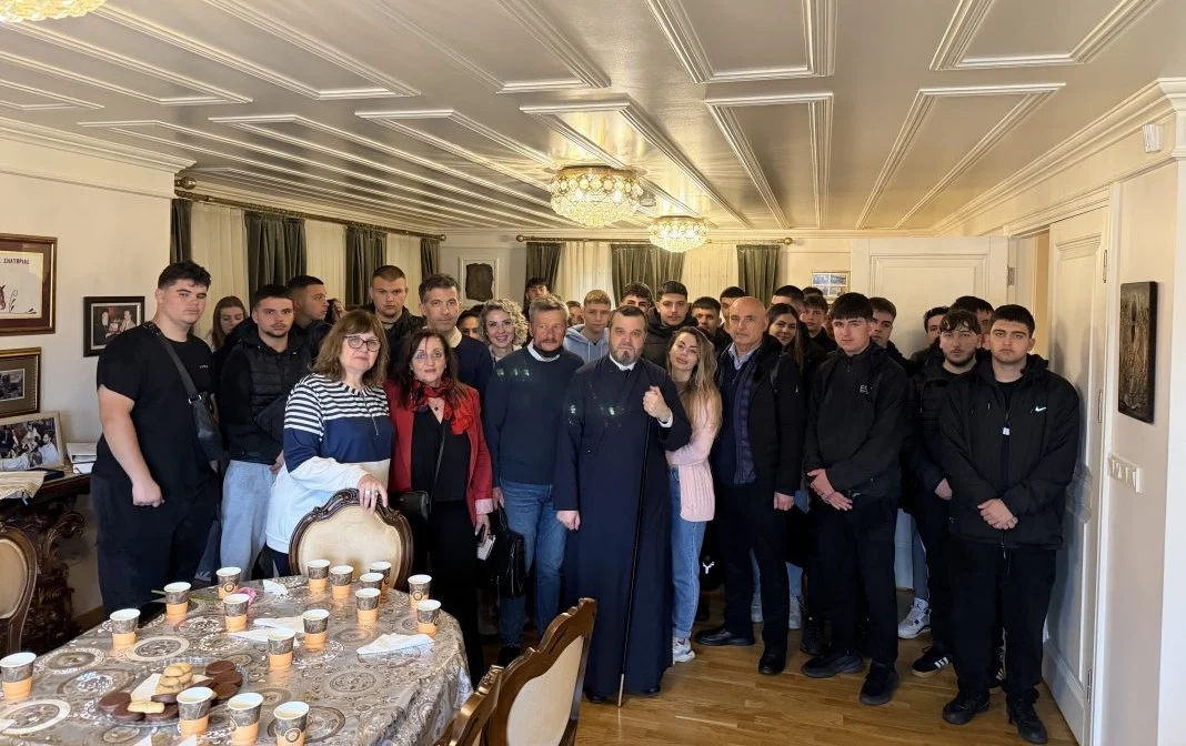 Στη γενέτειρα του Αγίου Νεκταρίου όμιλος μαθητών και Καθηγητών από τα Νέα Μουδανιά Χαλκιδικής