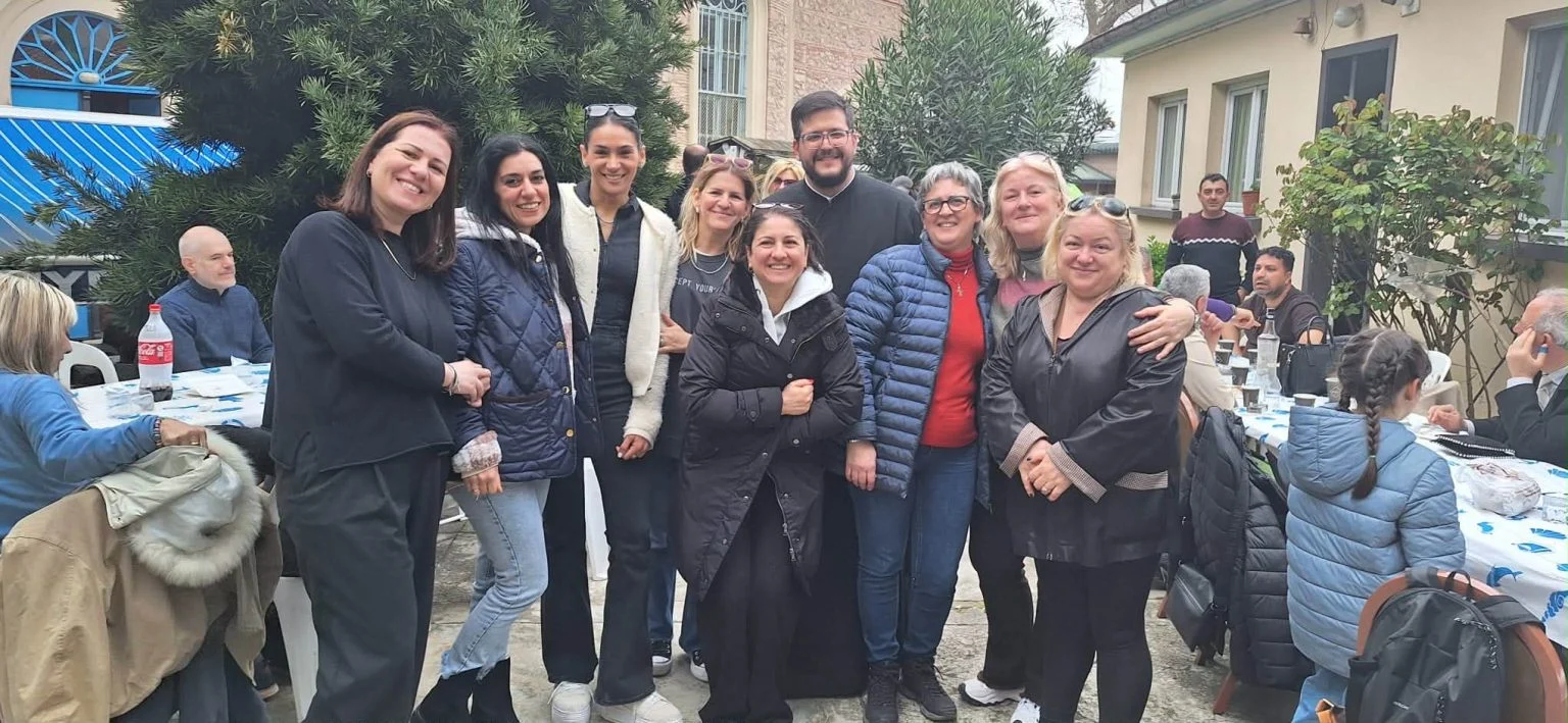 Πασχαλινό γεύμα αγάπης στην Ι. Μητρόπολη Δέρκων