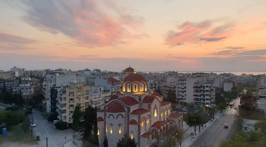 Ι.Ν. Αγίου Παντελεήμονος Καλαμαριάς: Υποδοχή του Σταυρού του Μεγάλου Κωνσταντίνου εκ της Ι.Μ.Μ. Βατοπαιδίου Αγίου Όρους-
